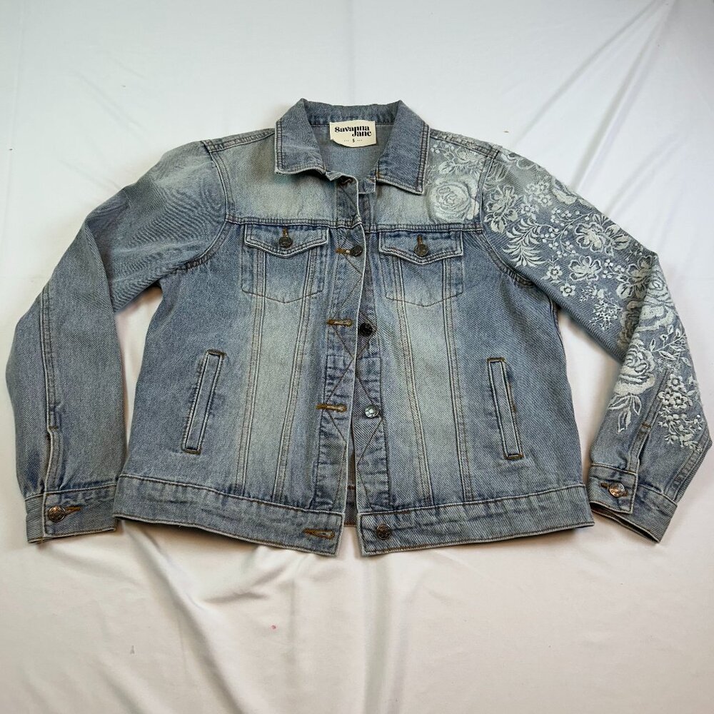 Savanna Jane Embroidered Denim Jacket Size Small Floral Sleeve Boho Western